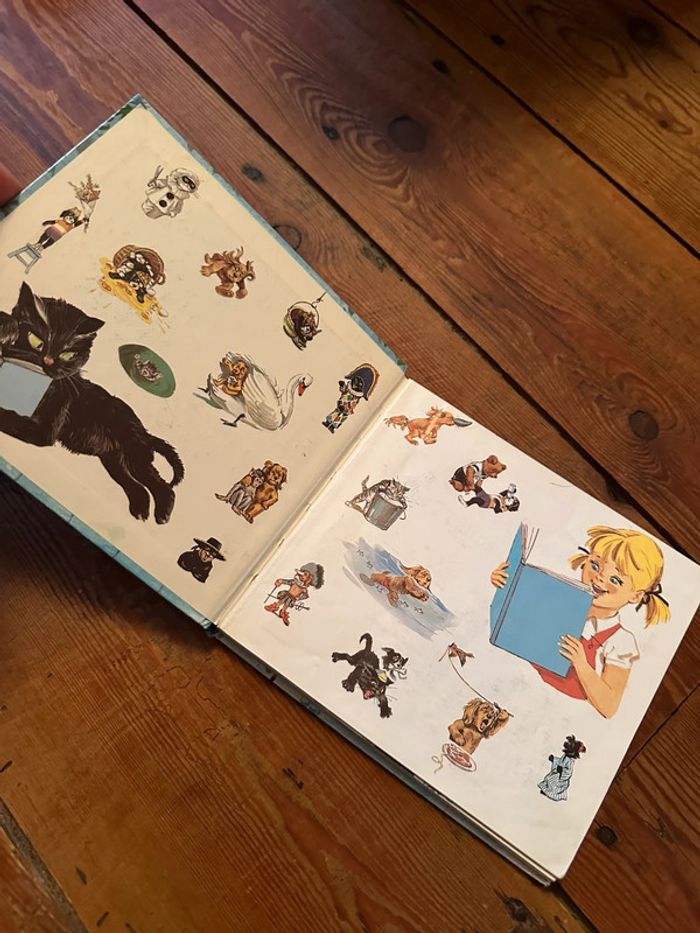 Livre album rare Hachette Pierre Probst Caroline Les 7 câlins de la semaine semainier volets - photo numéro 4