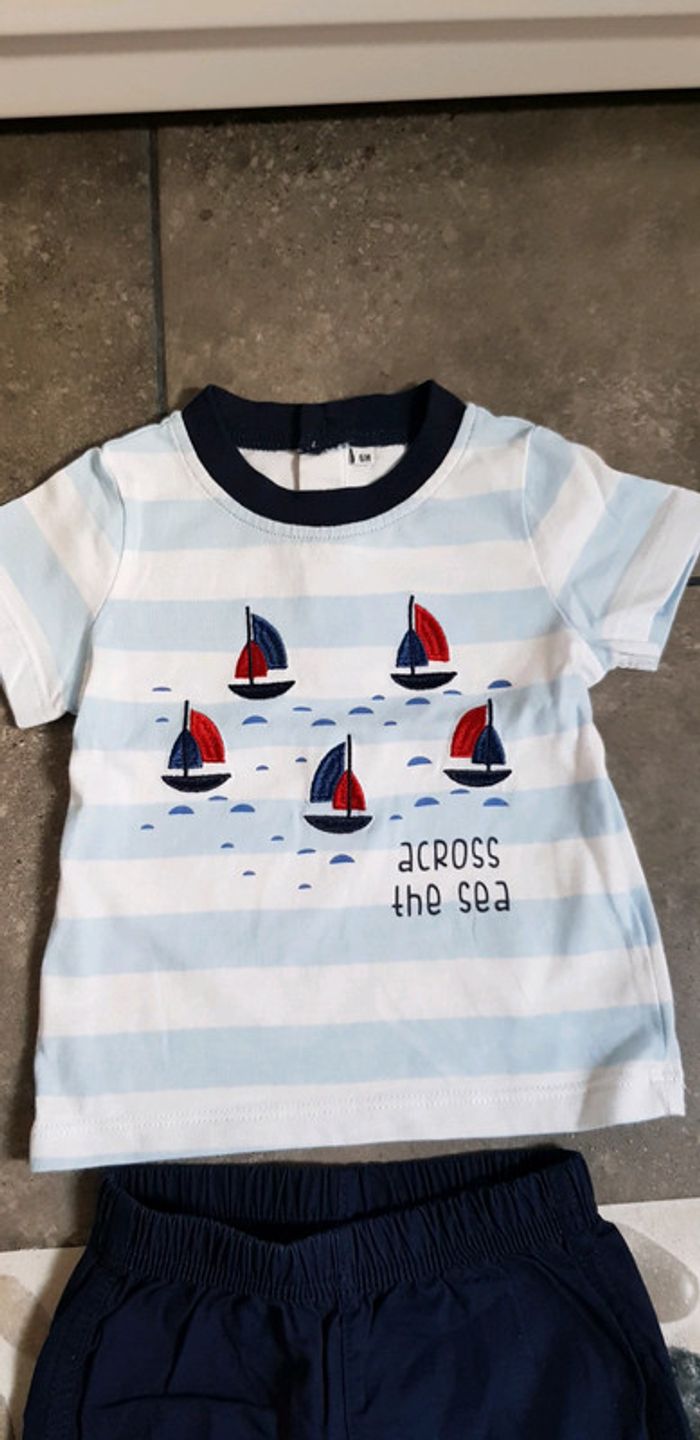 Ensemble bébé garçon taille 6 mois - photo numéro 2