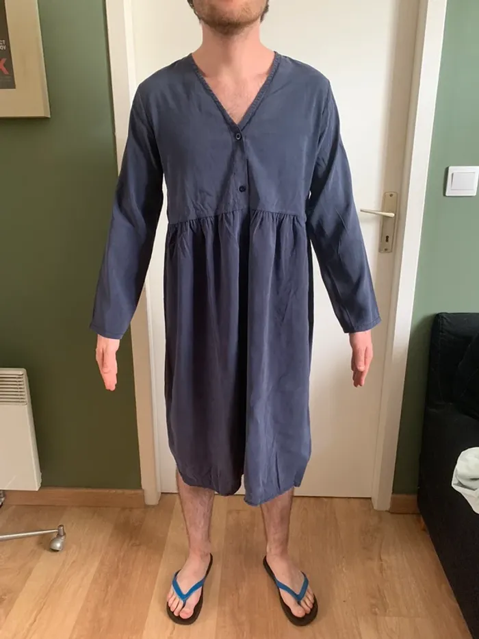 Robe bleue - photo numéro 3