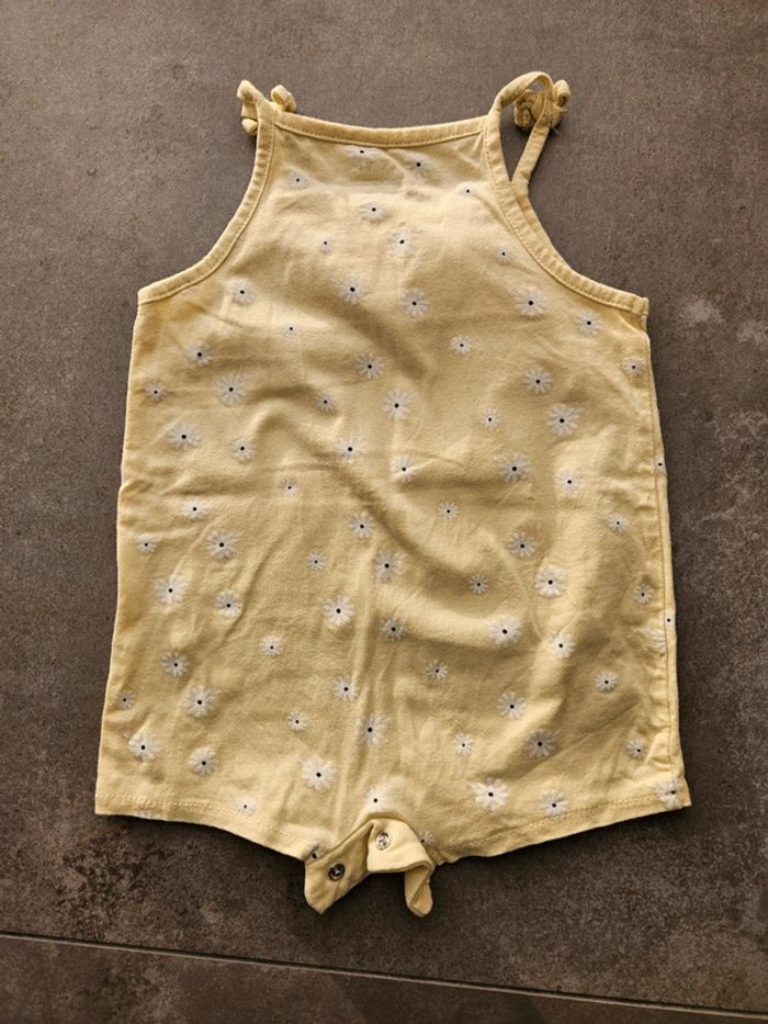 Combishort jaune fleuris (9mois) - photo numéro 2