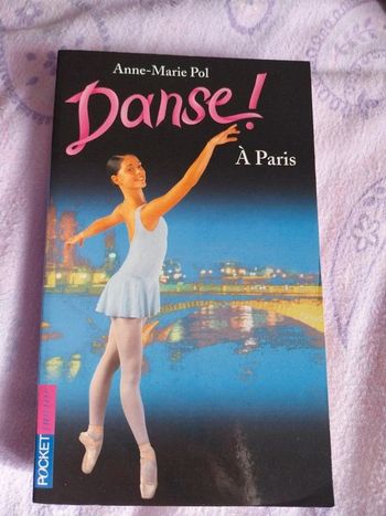 Livre danse Tome 17 A Paris
