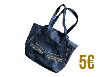 Sac noir cuir synthétique avec clous dorés très bon état