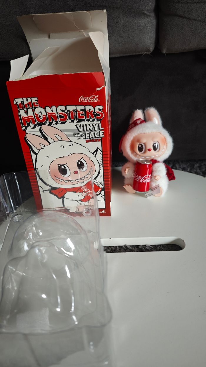 The Monster labubu Coca Cola happy factory pop mart - photo numéro 1