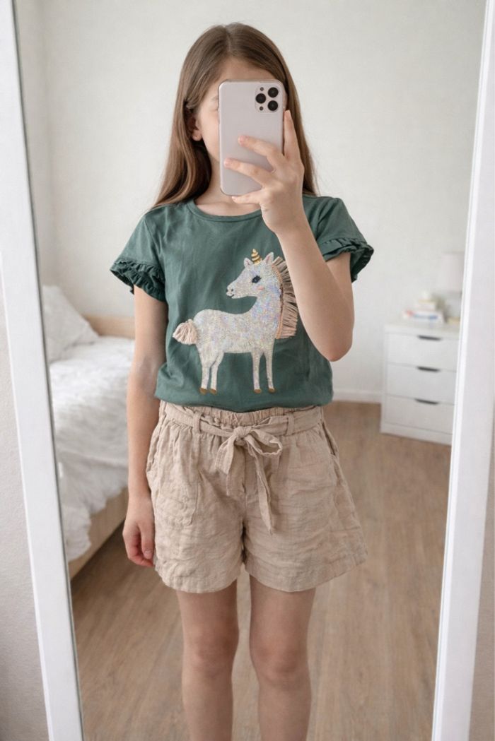 Ensemble t-shirt licorne kaki et short beige 8/10 ans - photo numéro 1