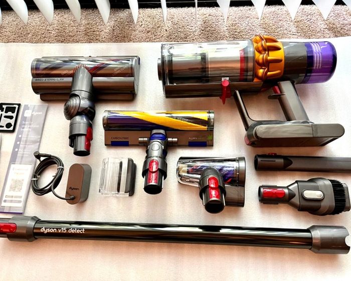 Aspirateur sans fil Dyson V15 Detect