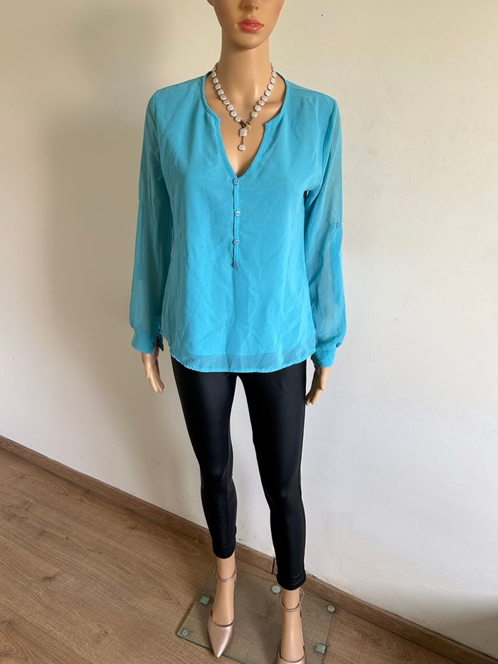 Blouse turquoise à manches longues taille 2 état satisfaisant (avec défaut) - photo numéro 3
