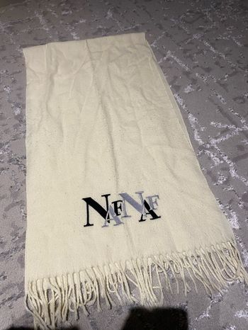 Écharpe hiver NAF NAF