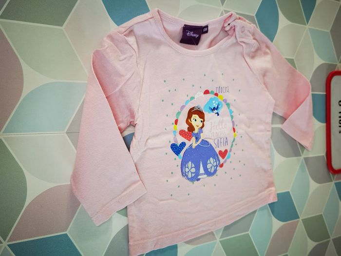 D3083 - tee-shirt fille 6 mois - photo numéro 2