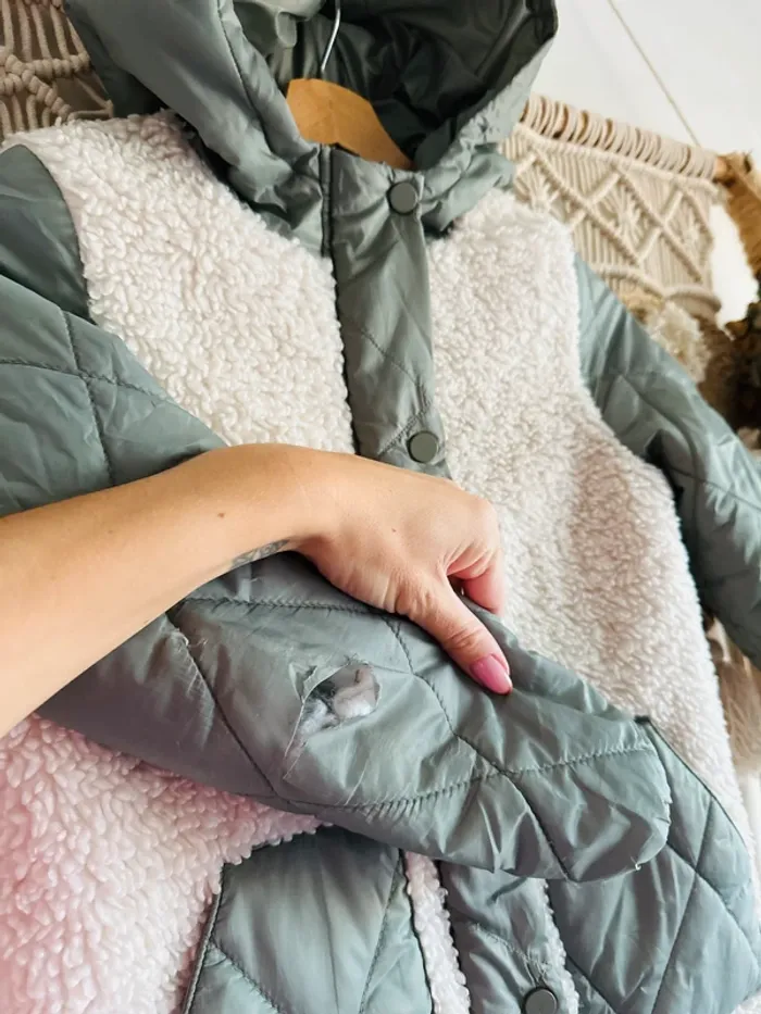 Doudoune kaki et bouclettes 8 ans - photo numéro 2