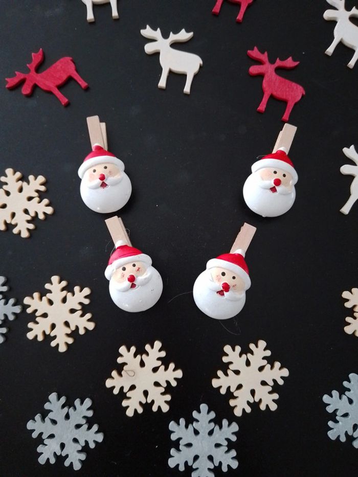 2 lots décorations rennes, flocons et marques places père Noël ( vente en 1 seul lot voir annonce) - photo numéro 3