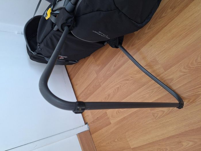 Porte bébé deuter  avec étriers repose-pieds - photo numéro 6