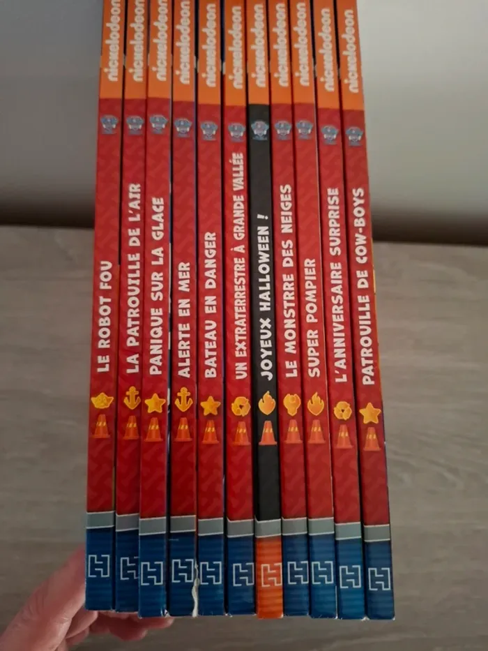 Lot 11 livres pat patrouille - photo numéro 2