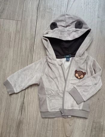 Gilet à capuche Kiabi 6 mois