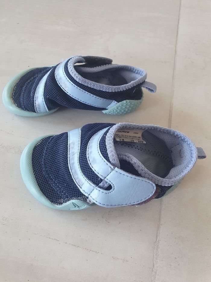 P 27 chausson gym Light baby shoe marin chaussure d'eau Oxylane