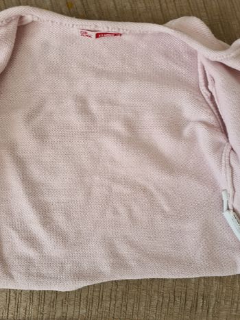 Gilet bebe fille rose pâle dpam 12 mois
#marinecm38fille12m