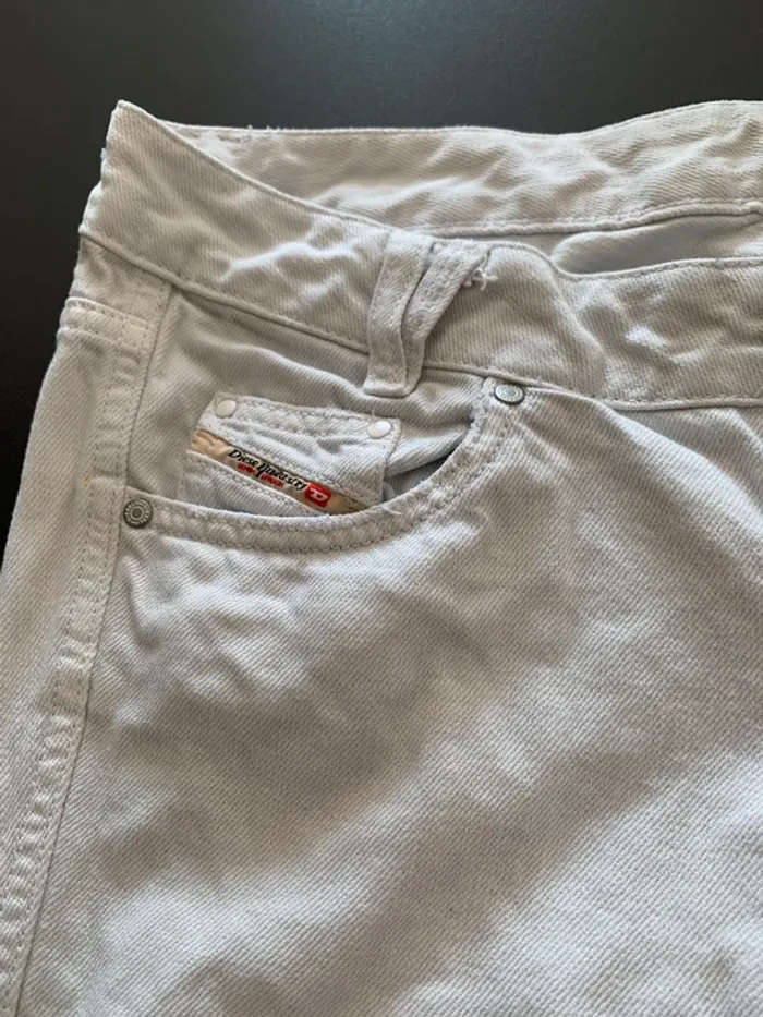 Jean blanc Diesel taille 38 - photo numéro 2