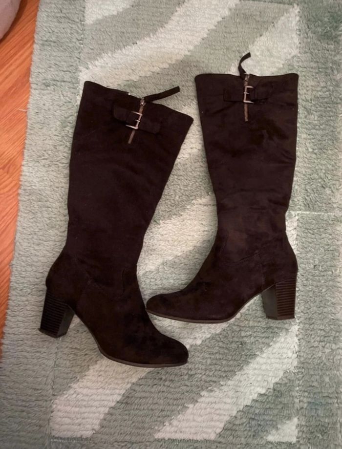 Bottes hautes a talons haut taille 40 parfait état - photo numéro 4
