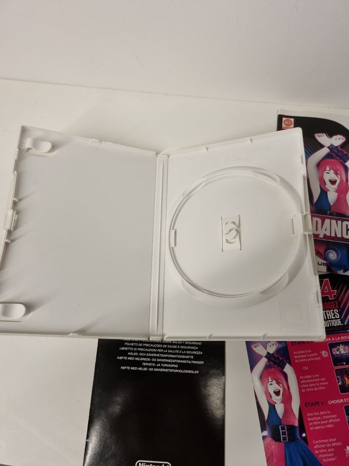 Boite avec notices Just Dance 4 Wii - photo numéro 2