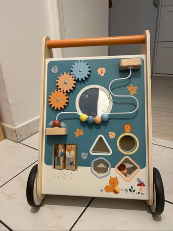 Trotteur bébé thème forêt