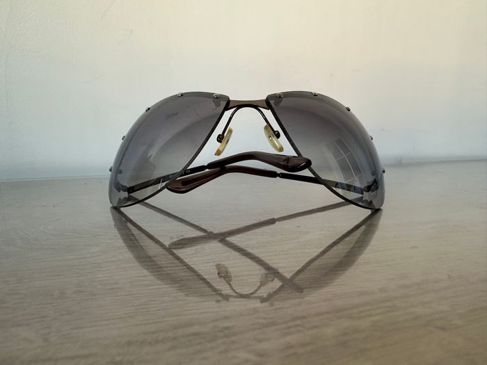 Lunettes de soleil Grises légèrement dégradées - photo numéro 2