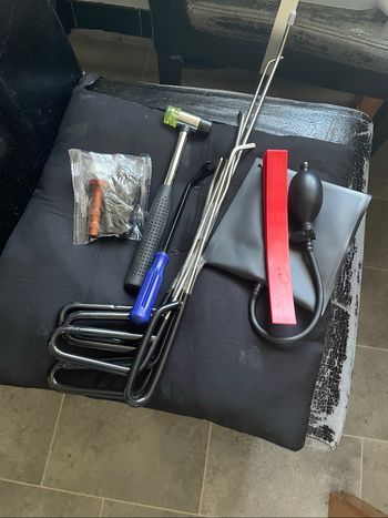 Outils pour voiture