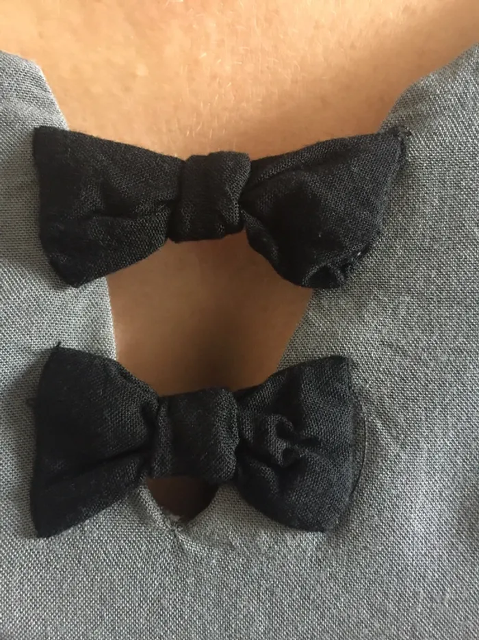 Robe grise à noeuds - photo numéro 3