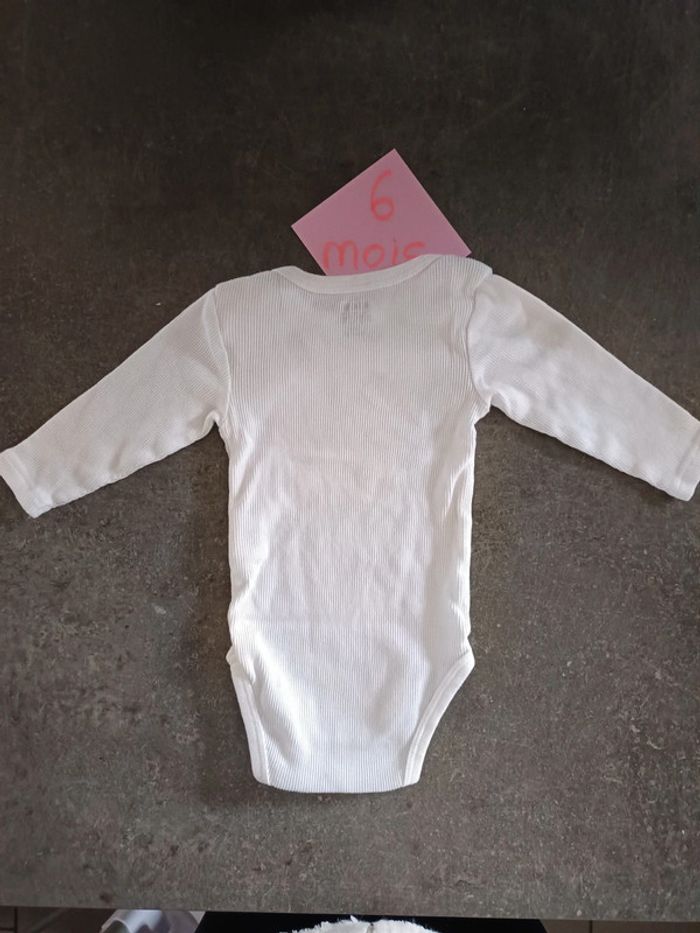 Body blanc côtelé 6 mois - photo numéro 3