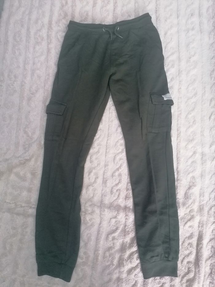 Lot 4 pantalons jogging 💚💙 garçon 12 ans dont 1 offert - photo numéro 9
