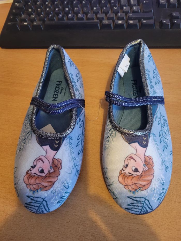 CHAUSSONE REINE DES NEIGES NEUF