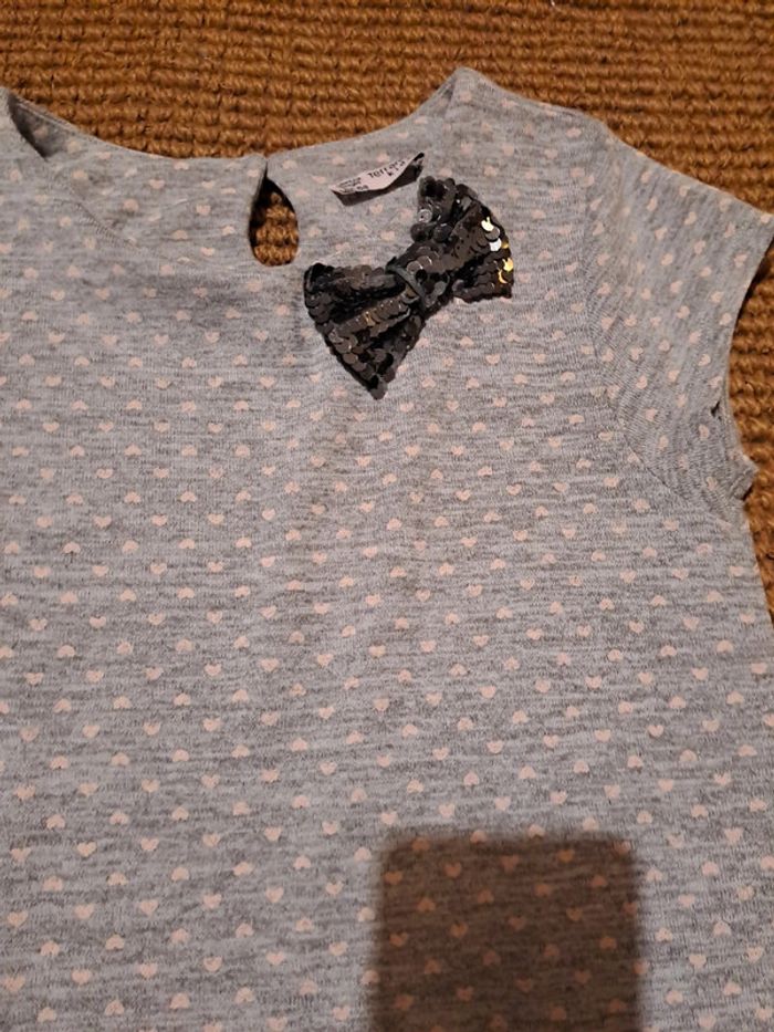 Robe manches courtes gris chiné petits cœurs rose 12 ans noeud sequins 12 ans terranova - photo numéro 2