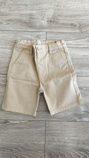 Short chino