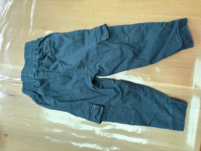 3 t-shirts manches longues + 1 pantalon - photo numéro 4