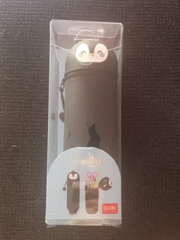 Trousse souple kawaii legami pingouin