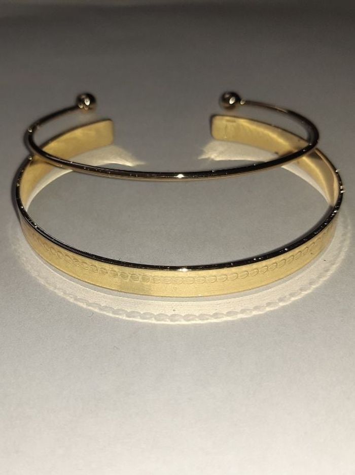 Bracelets dorés