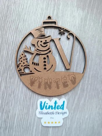 Boule de Noël en bois avec prénom et initiale