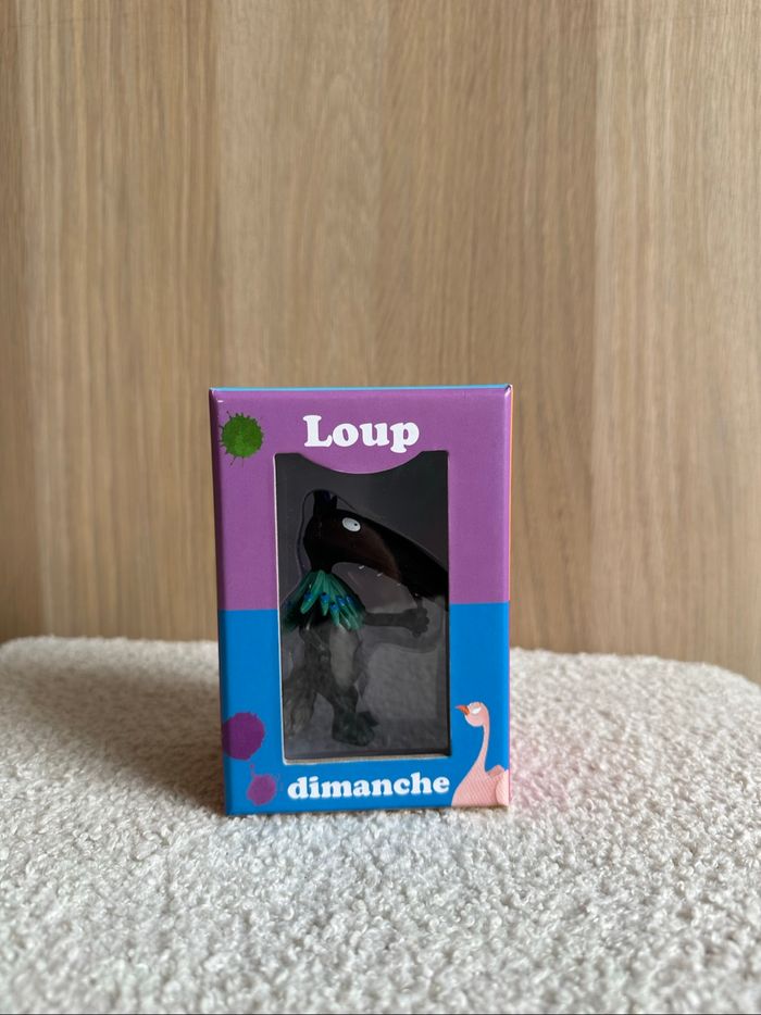 Figurine loup dimanche