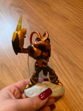 Skylanders giant swarm