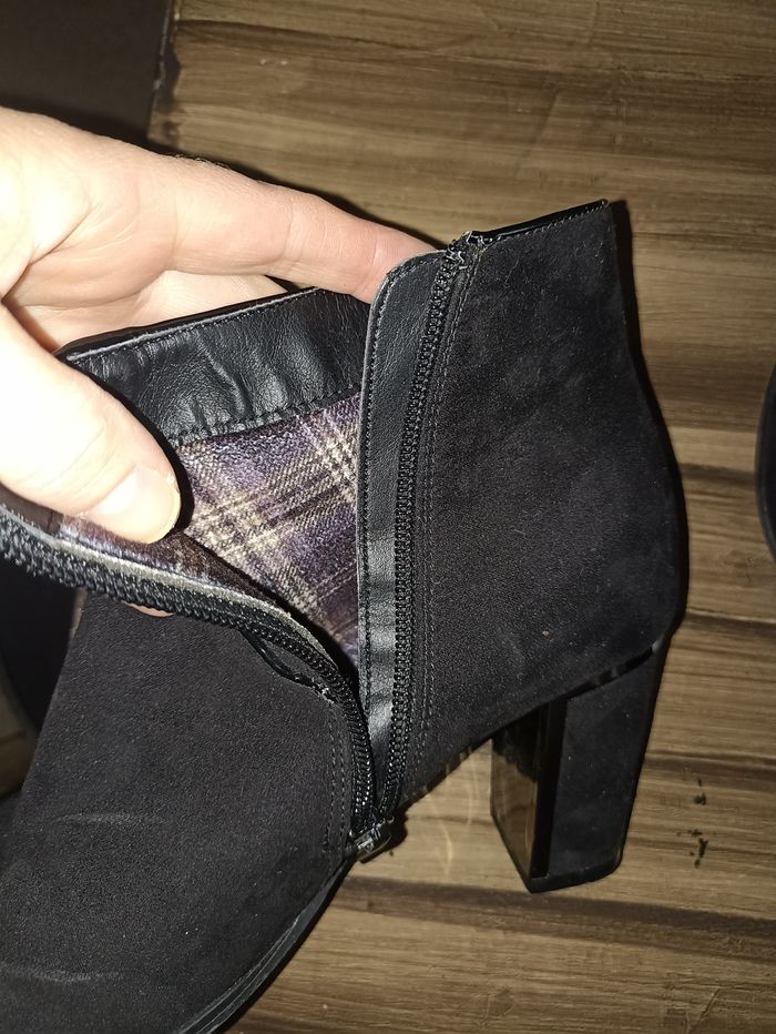 Bottines Noires Élégantes à Talons Carrés - photo numéro 6