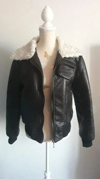 Blouson noir très bon état Taille L/40