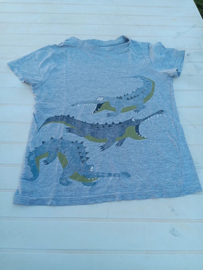 Lot de 2 teeshirt en taille 8ans - photo numéro 3