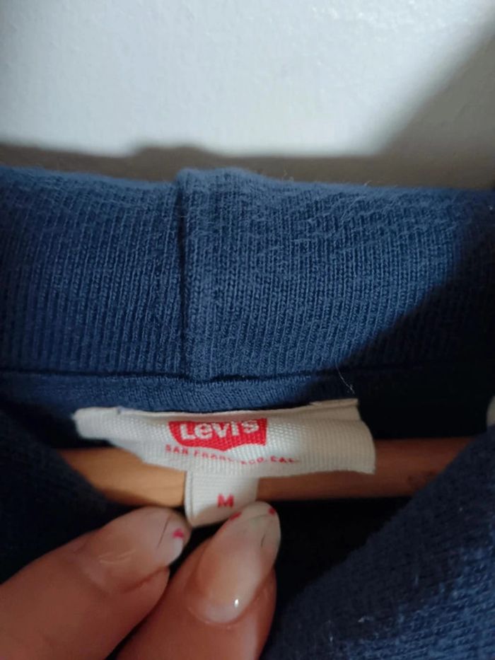 C13 sweat marine/rouge Levi's M - photo numéro 3