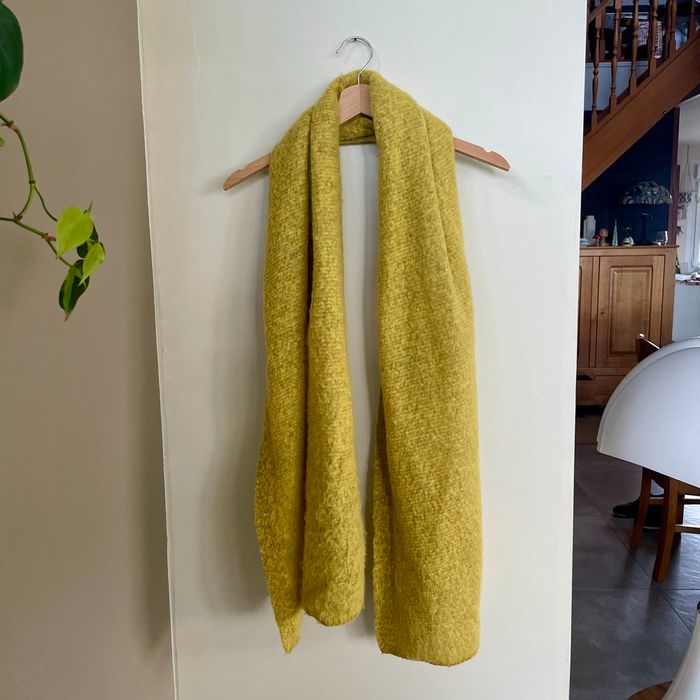 Écharpe moutarde texturée en maille bouclette Only Taille unique Chaude et douce V067 - photo numéro 3