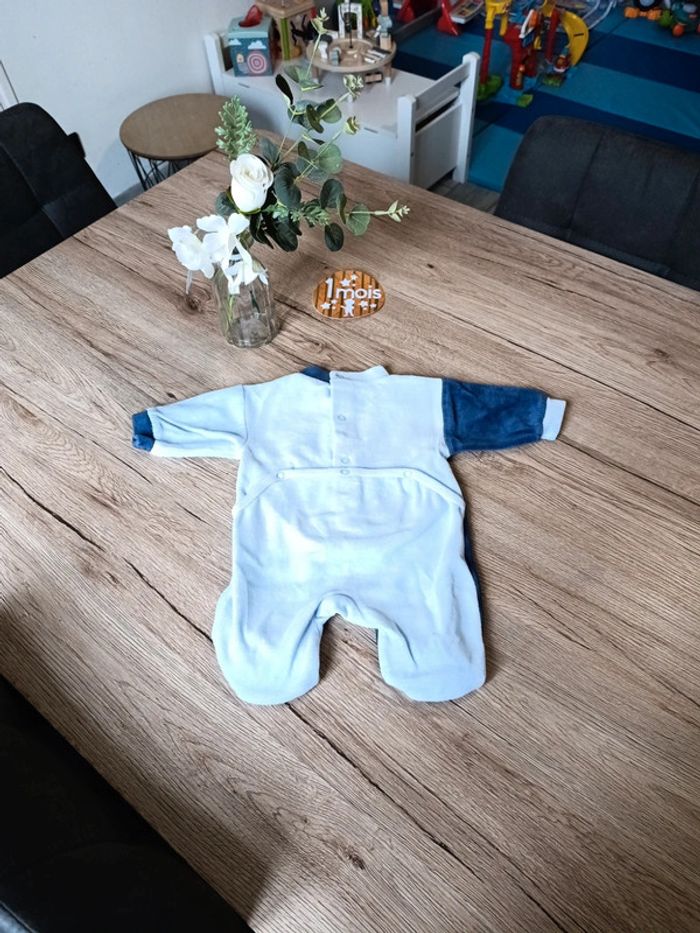 Pyjama 1 mois - photo numéro 4