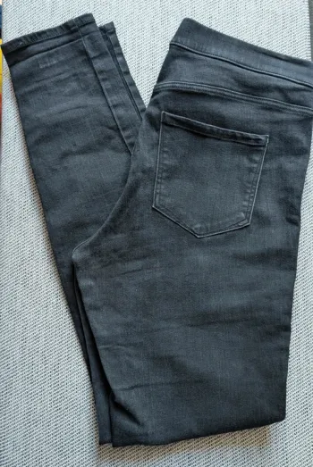 Jean noir taille élastique