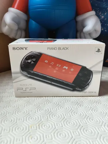 PSP slim and lite 3004 black piano