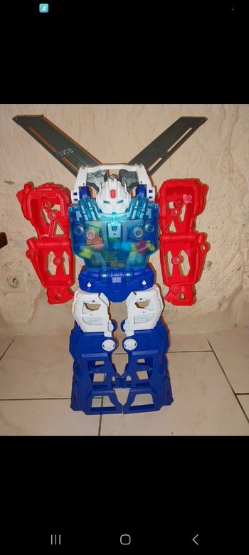 Robot géant