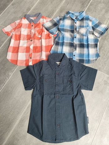 Lot 3 chemises en 4 ans