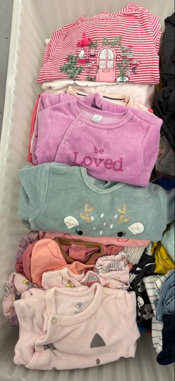 Gros lot de vêtement bébé fille