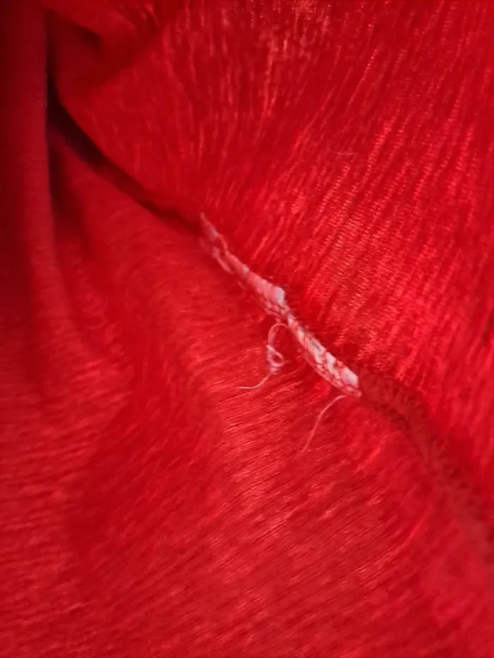 T-shirt garçon rouge et bleu 8-10 ans étiquette coupée influx tbe petit prix - photo numéro 5