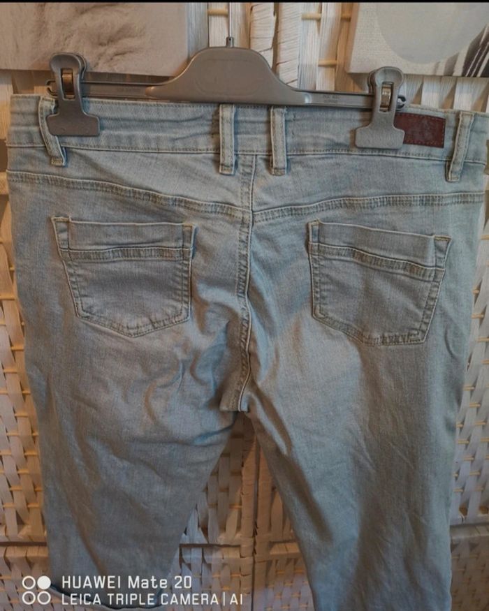 💕joli pantacourt slim rica Lewis femme T44 💕 - photo numéro 4